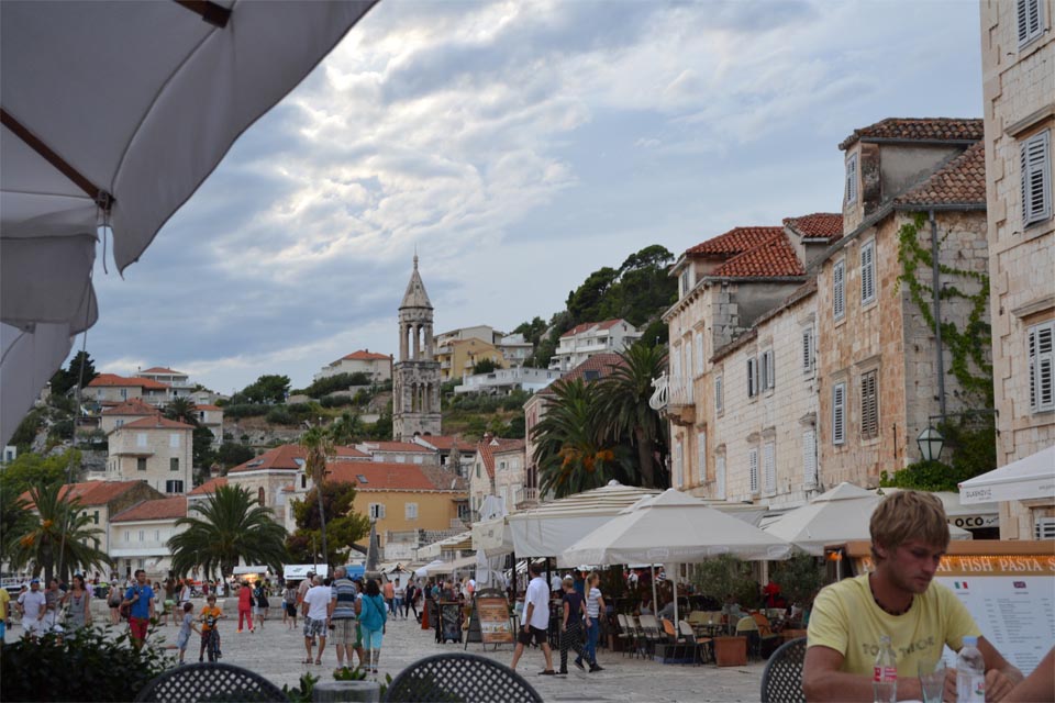 01_Hvar__0003s_0008_DSC_0737